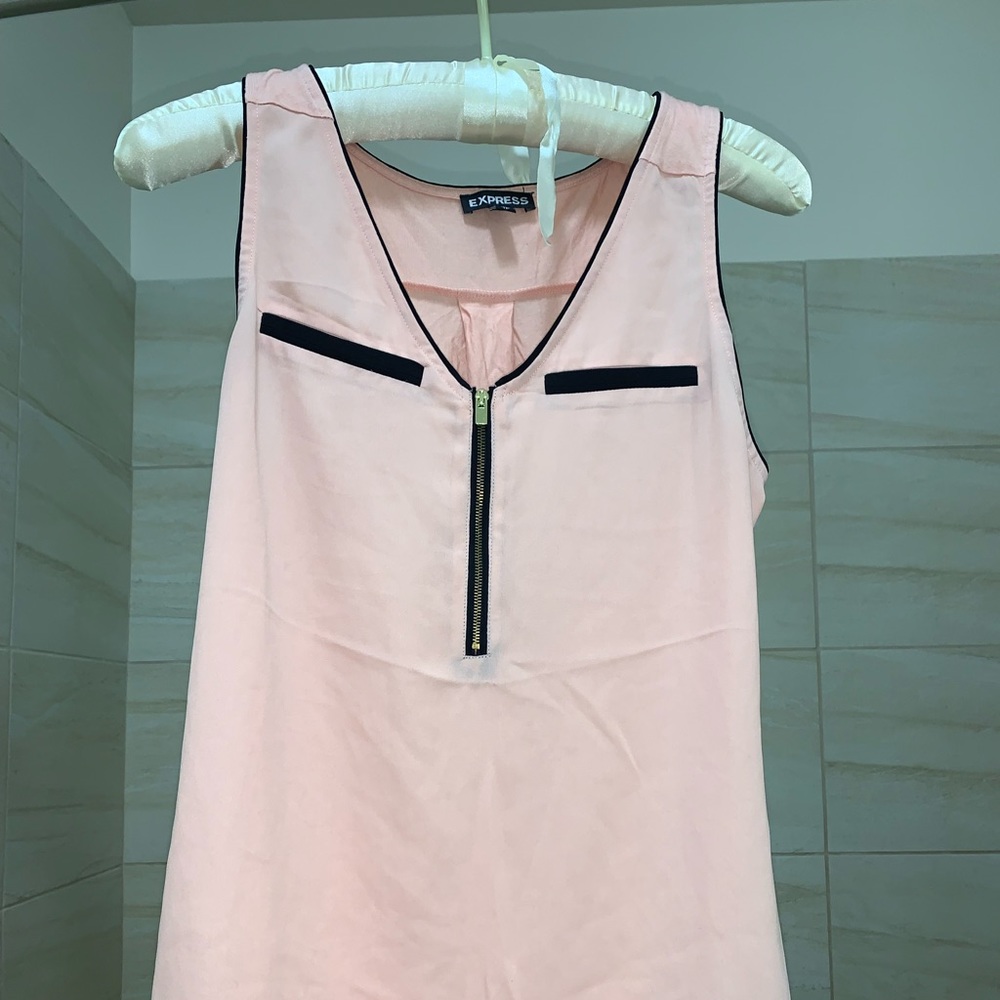 Express business casual tank top in pink
